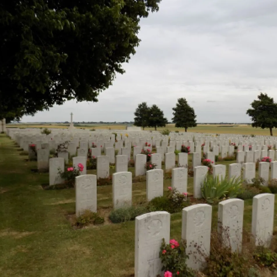 Adanac Military Cemetery, Miraumont