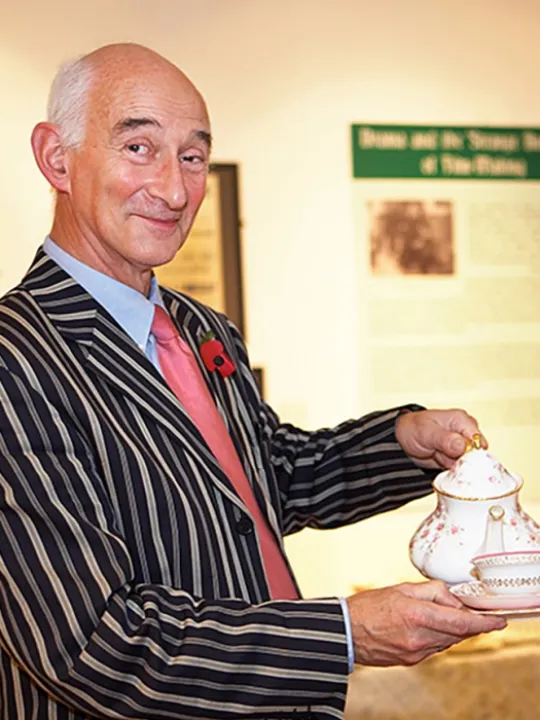 Paul Atterbury 04a