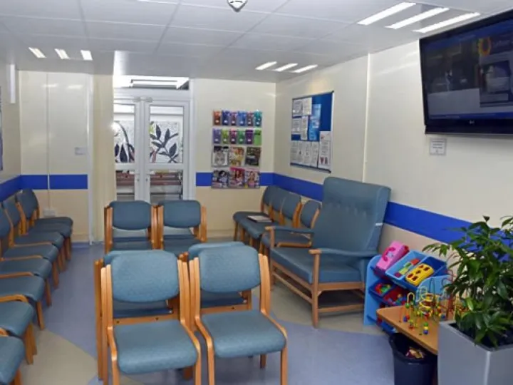 waiting-room1-m190065-M283949