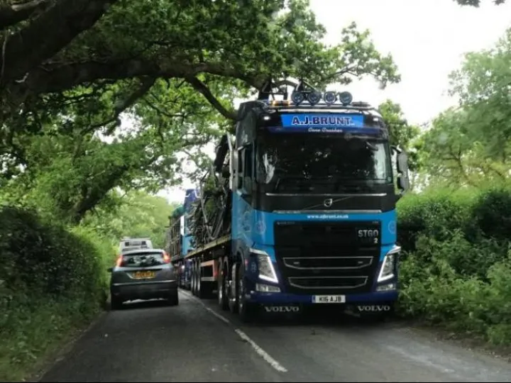 HHV in country lane