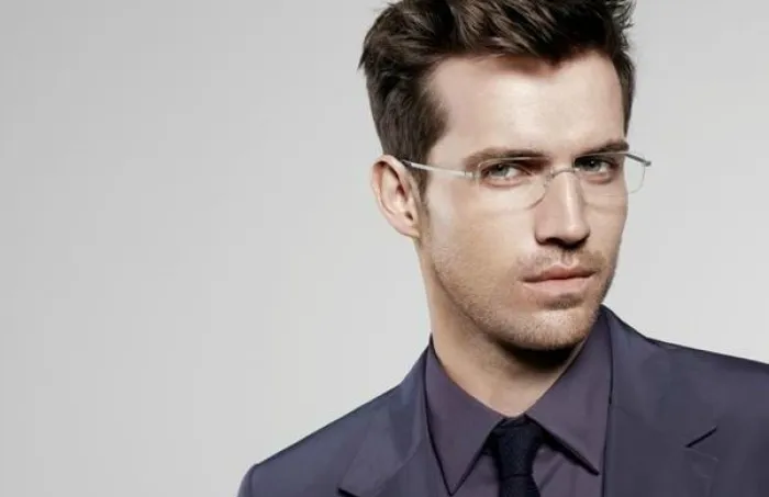 Man wearing rimless glasses