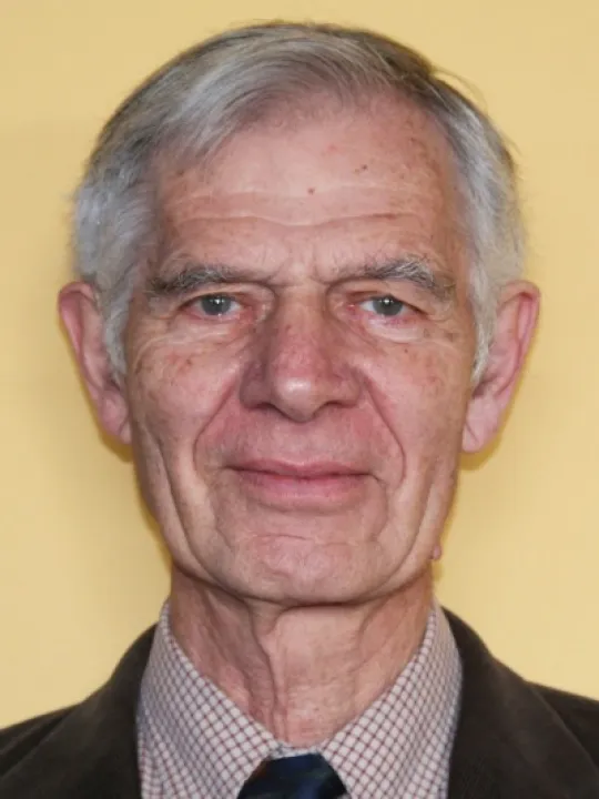 BOB ROBERTS
