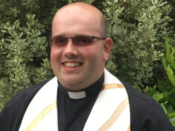 Rev John Yarrien