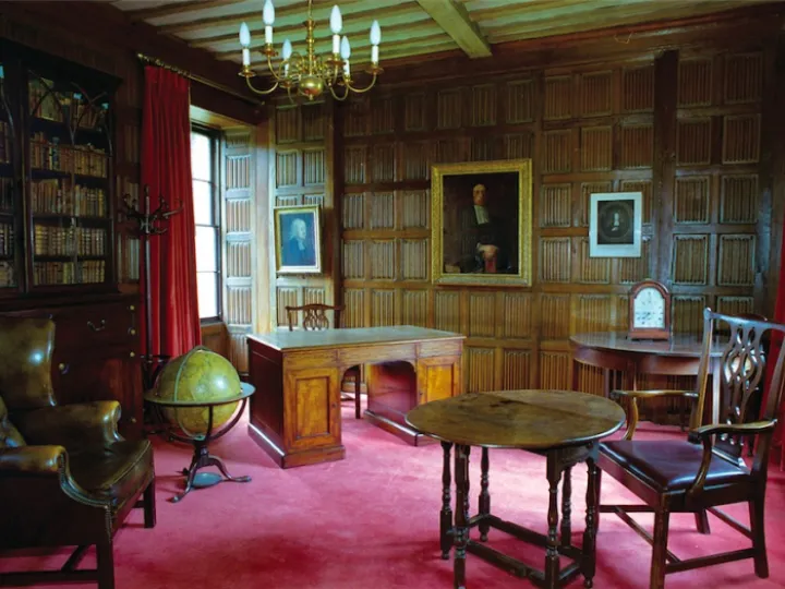 WesleysRoomLincolnCollege