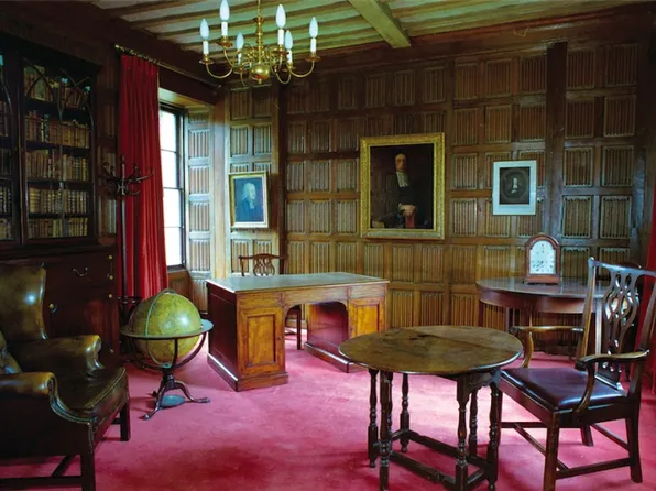 WesleysRoomLincolnCollege