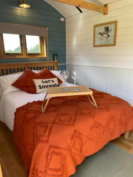Peplow bed
