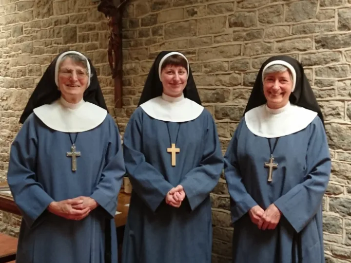 12 Community of St Mary the Virgin