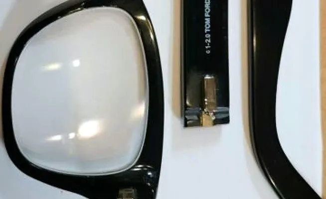 Damaged arms on Tom Ford sunglasses