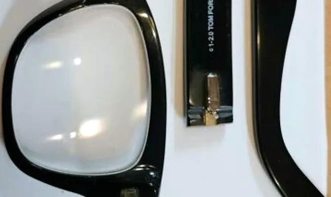 Damaged arms on Tom Ford sunglasses