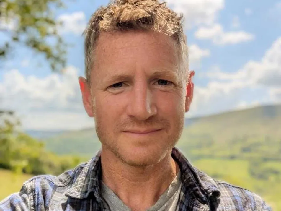 Geoff Holder