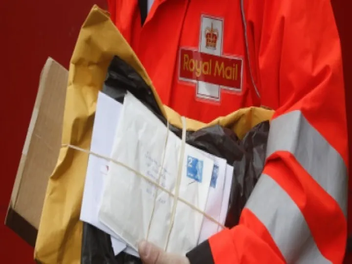 Royal-Mail-Postman