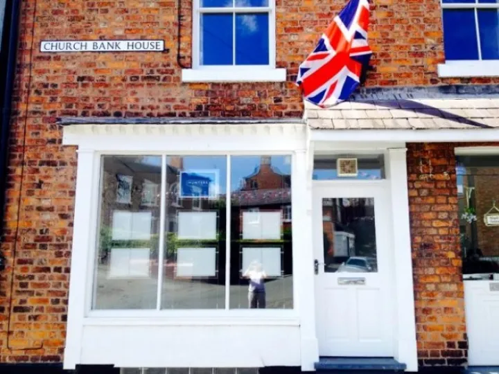 31fbf996-e2d0-4ac6-8f81-c4872f36a469