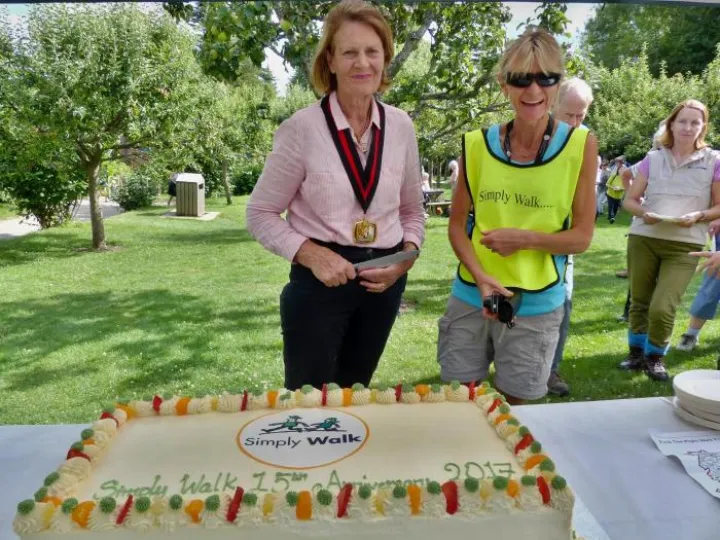 Fiona_Cllr Patricia Birchley & Cake