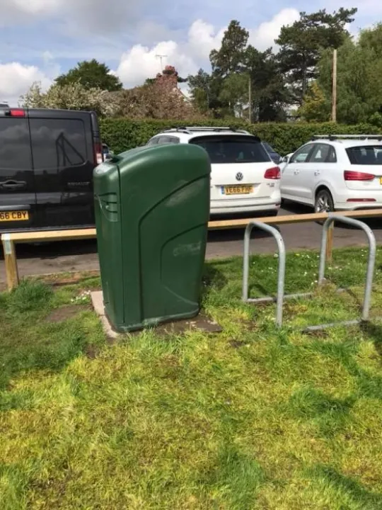 Rubbish Cleared 32325624_2510458155646264_1265218398132895744_n