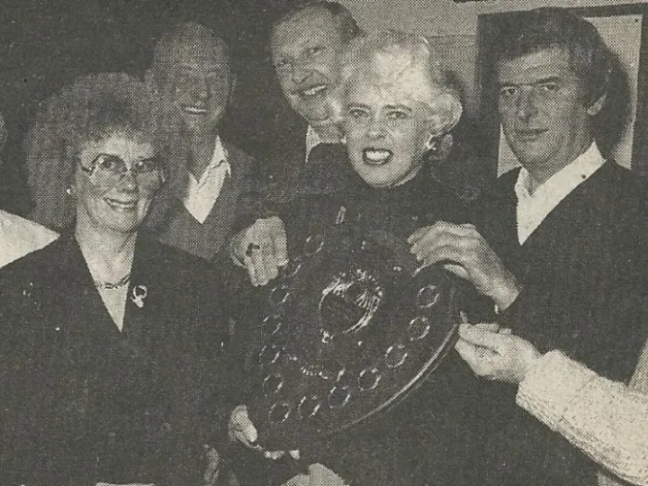 THR Red Lion Dominoes Team Nov 1993