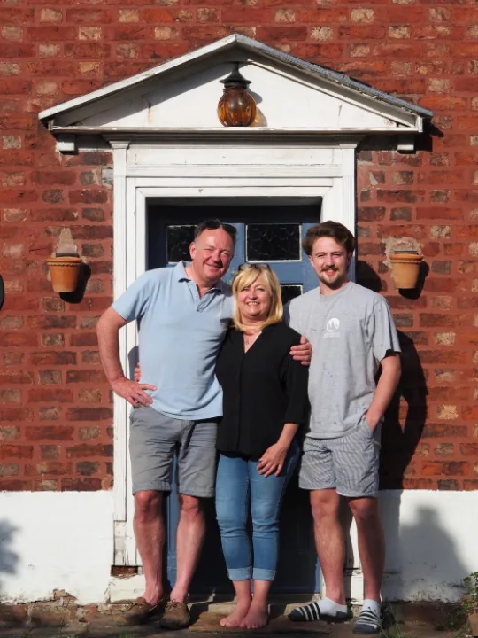 VE Day &ndash; J and V)