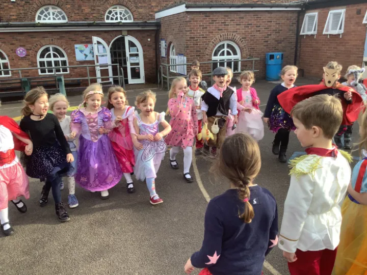 E10257F6-0344-4F12-8751-51B76450BD6C