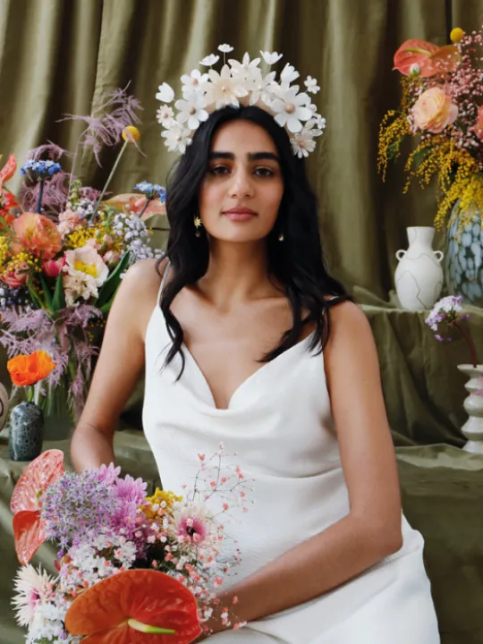 meadow-headpiece-white-model-2_600x