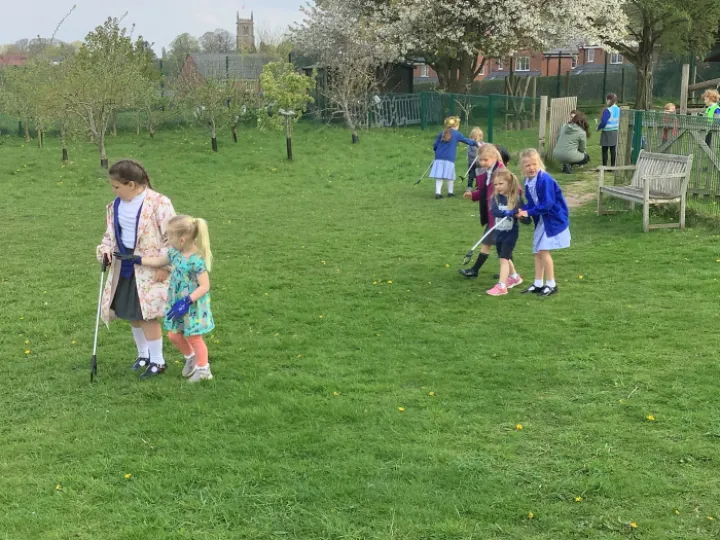 CA5BAA5A-D8EB-4BC1-AE74-8DA9D907AD6C