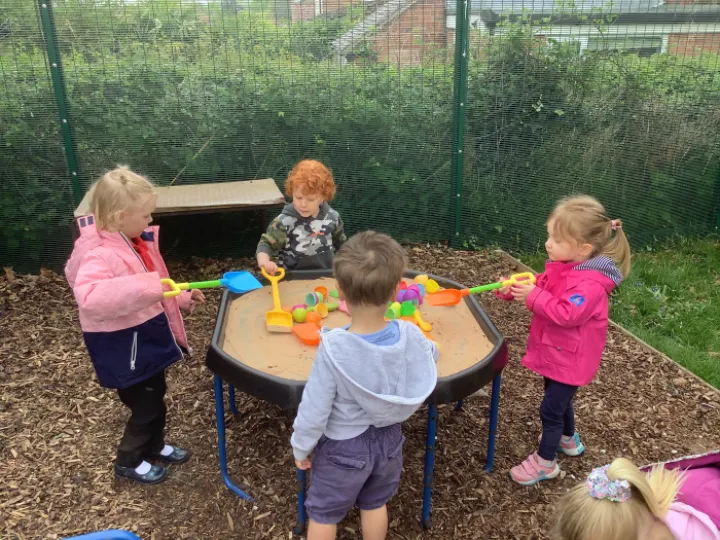 1BC4C3D2-C755-465F-9F4F-2B568D3F7F8C