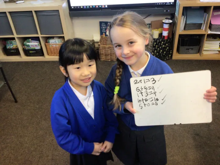 852EF823-4DBC-4DB4-AA0C-931EEBD1AF6A