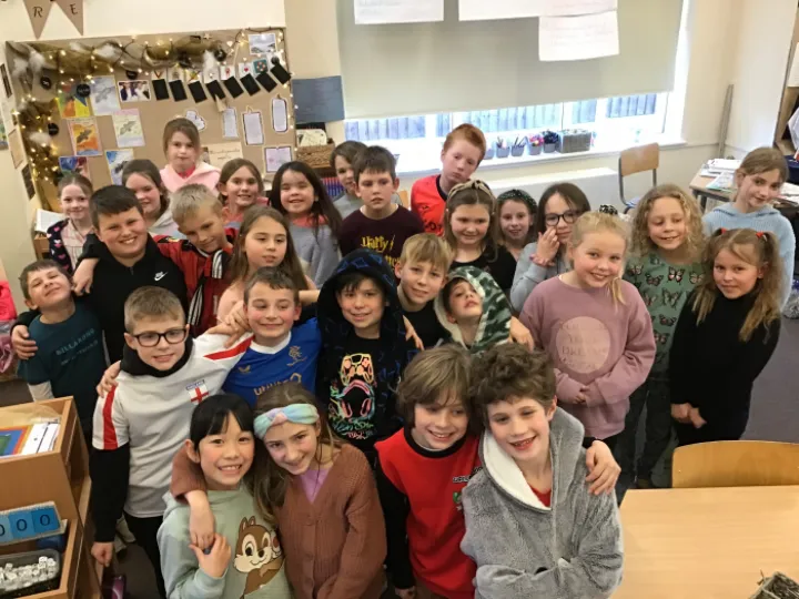 7F425727-5209-457A-9C14-A81D8E435E0C