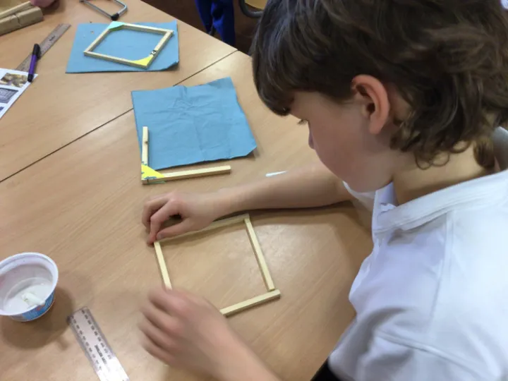 33496989-5B97-4CC9-985E-FF4293469886