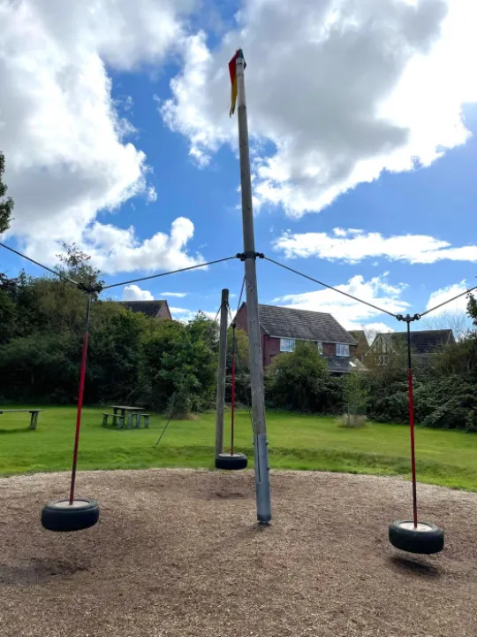 Queen Swing