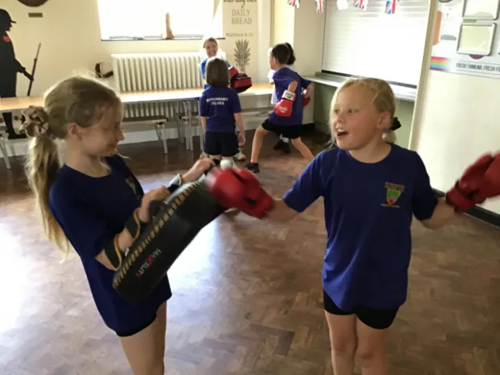 F26B6F5B-2296-41B5-B5D7-F0C51B36C38C