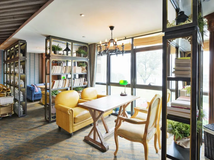 Cafe_ensemble_m011w125l1000_1