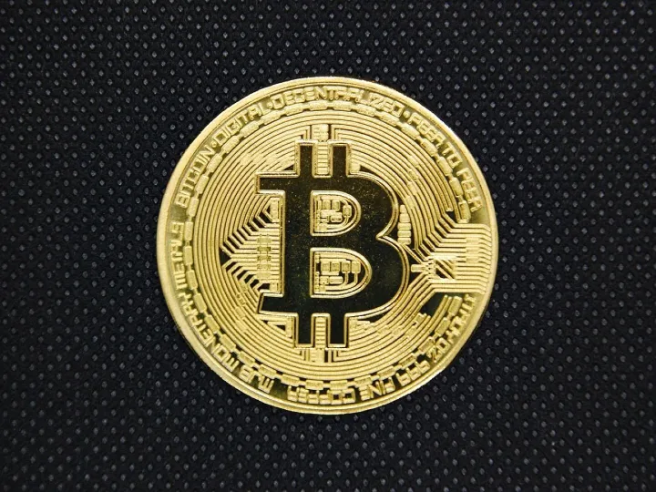 Bitcoin, blockchain, currency, coin, gold, bitcoin business, bitcoin icon, safety, bitcoin wallet, bank, business, cash, bit, trade, conceptual, exchange, cryptocurrency, bitcoin, bitcoin, bitcoin, bitcoin, bitcoin