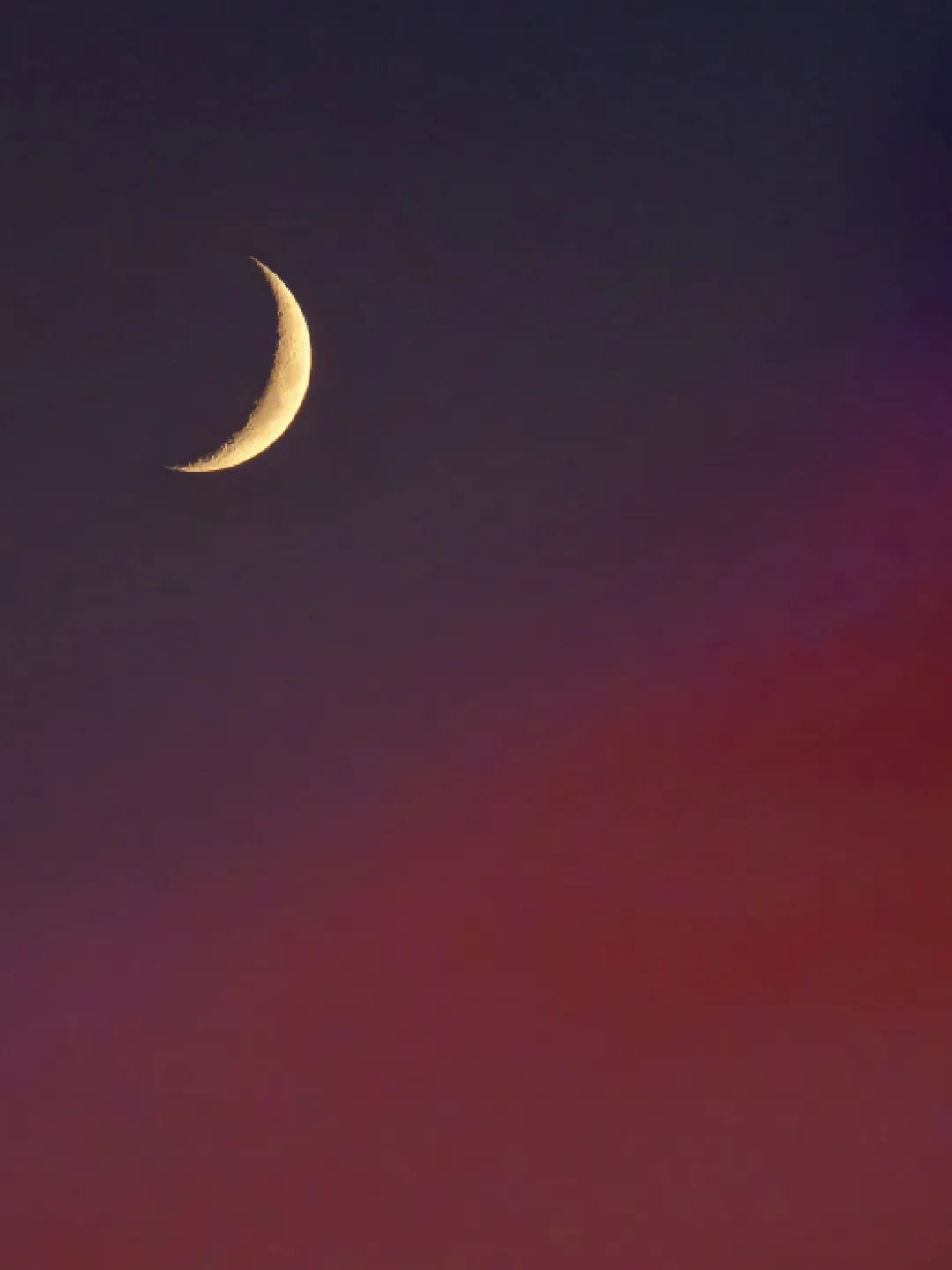 RR Crescent Moon F4480b