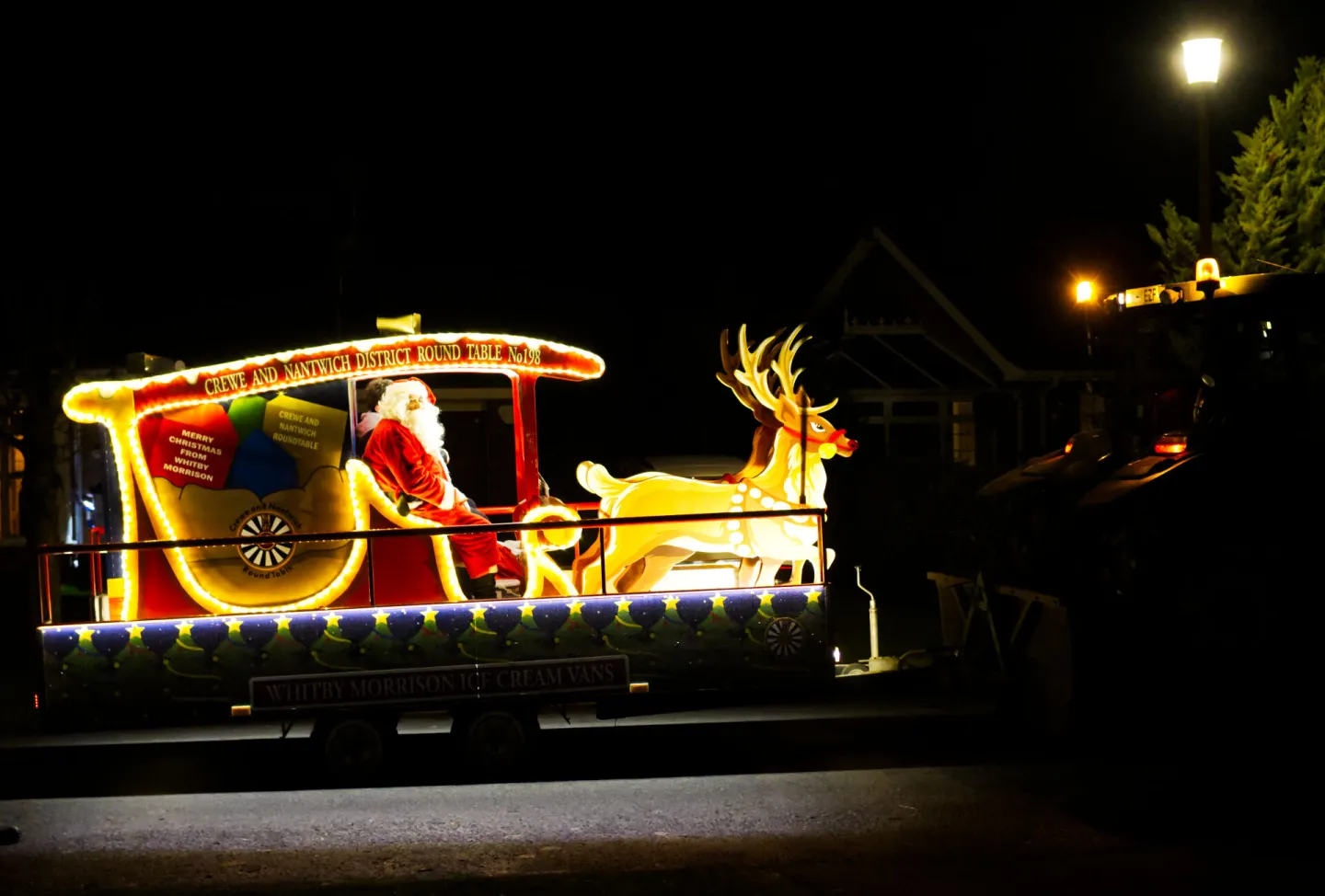 Santa'S Visit to Moorsfeild Ave