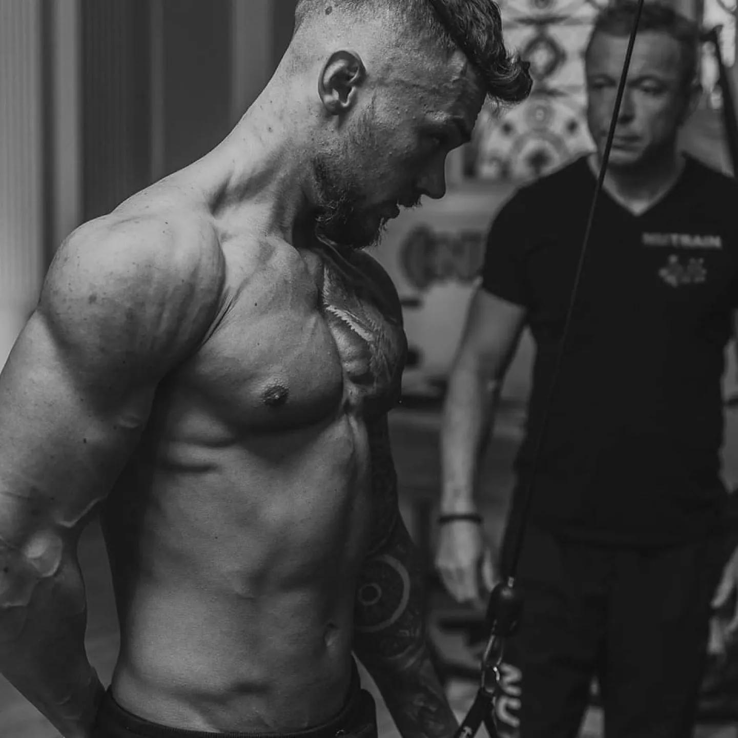 Client Training With Personal Trainer Supervision in Gym