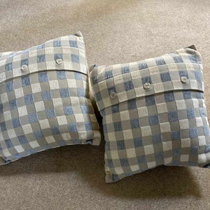 Pair of Cushions &ndash; Items for sale
