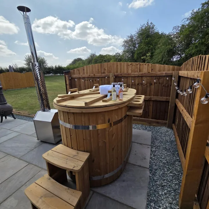 Peplow Hot Tub 2
