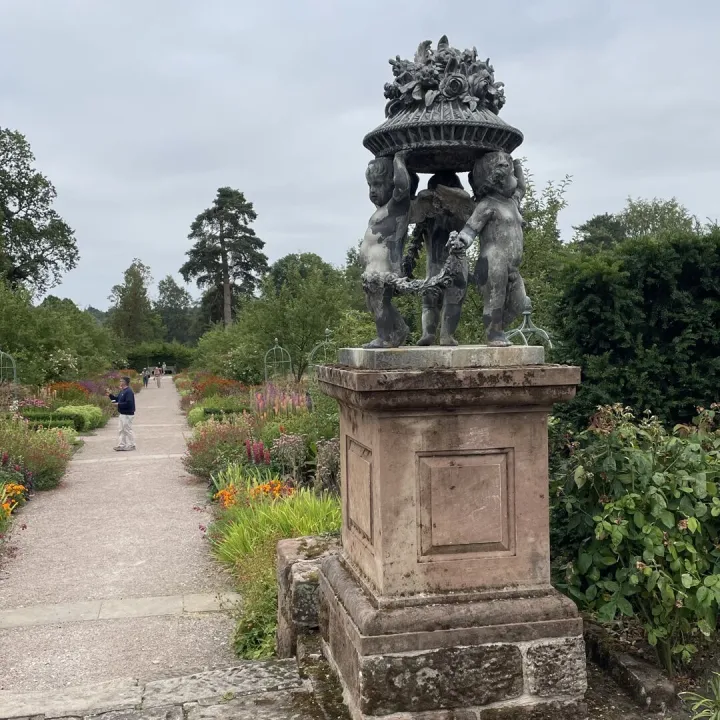 Cholmondely Gardens