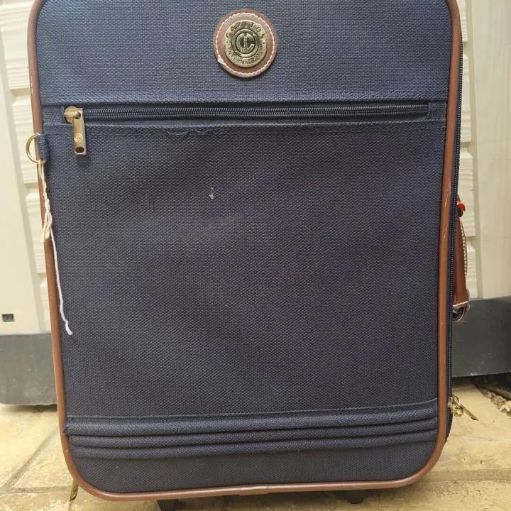 Small Hand Luggage – Items free to a good home!