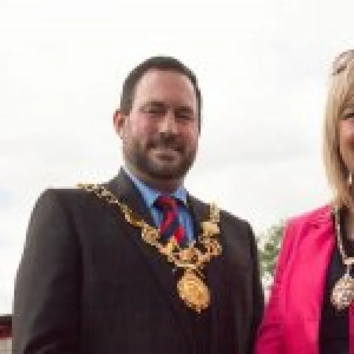 Mayor and lady mayoress 220150628 web