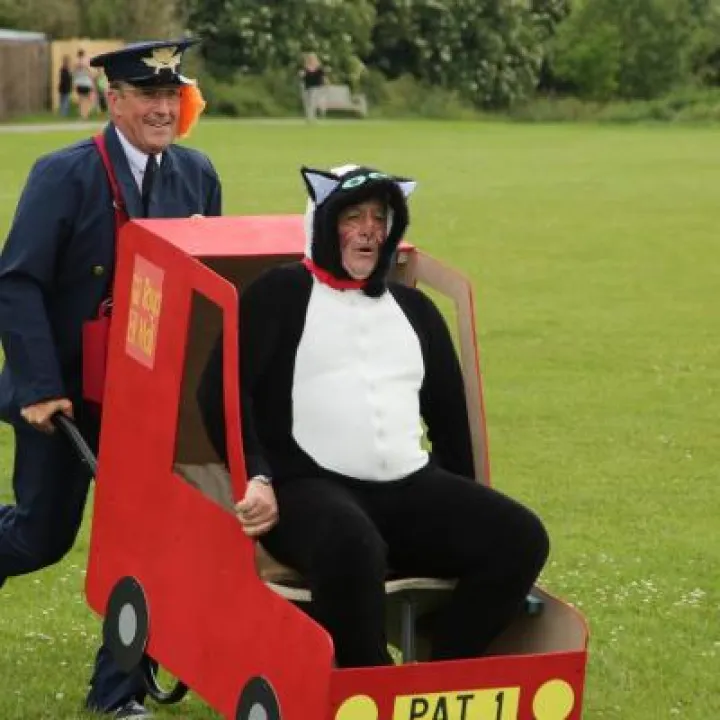 Wheelbarrow Race 14