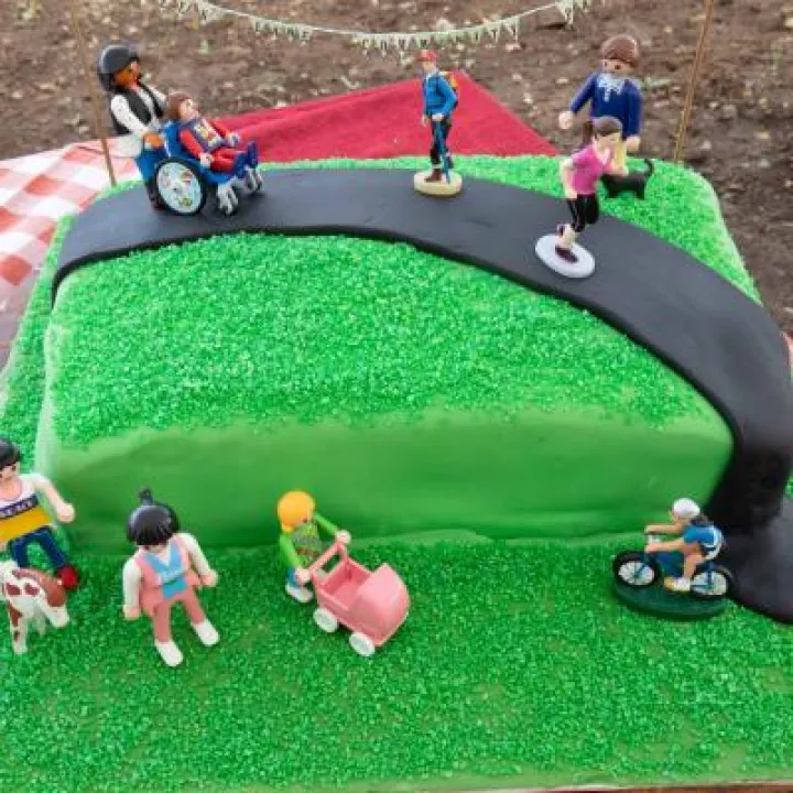 Linda Clark's Cake