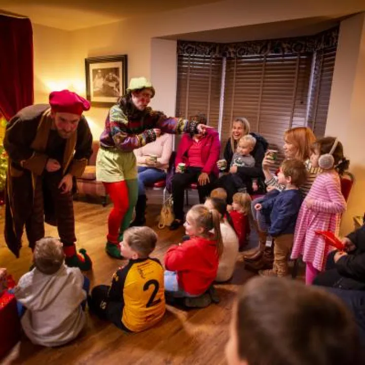 Storytelling Elves