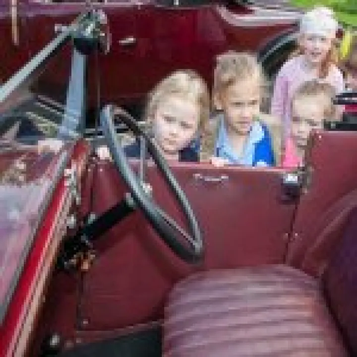 Vintage Cars 06
