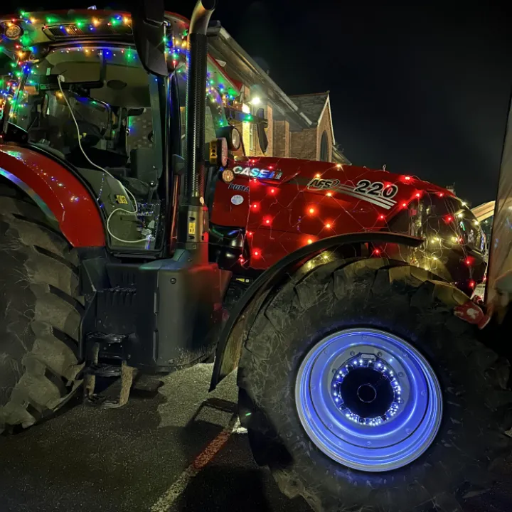 Tractor 05