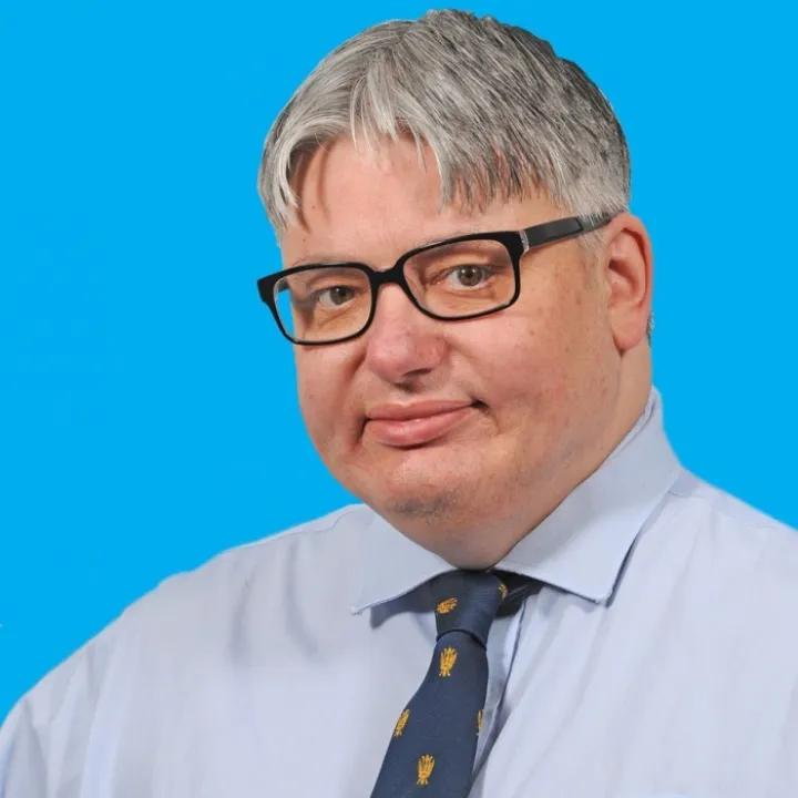 Charles Fifield