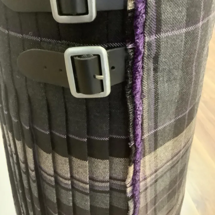 kilt fringe view