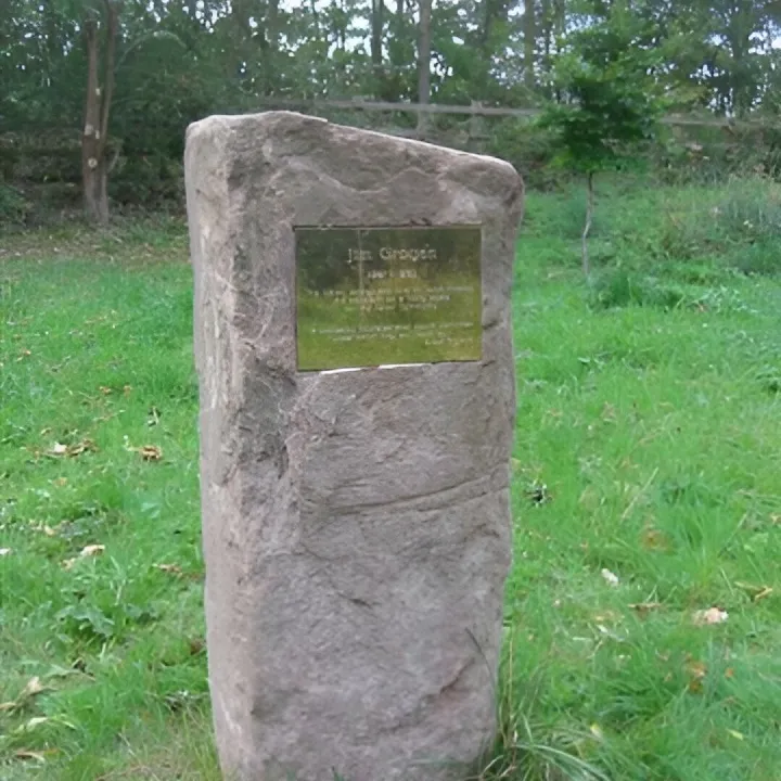 Jim Grogan &ndash; Memorial Stone