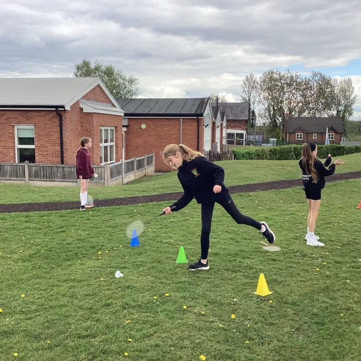 PE badminton