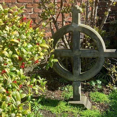External Garden Cross