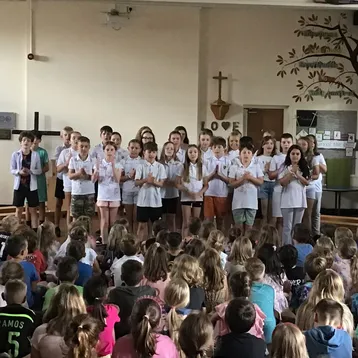 Leavers service to the school